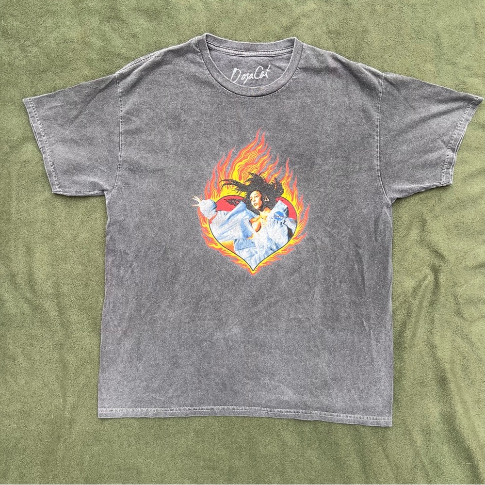 Grey Doja Cat “Planet Her” Tee